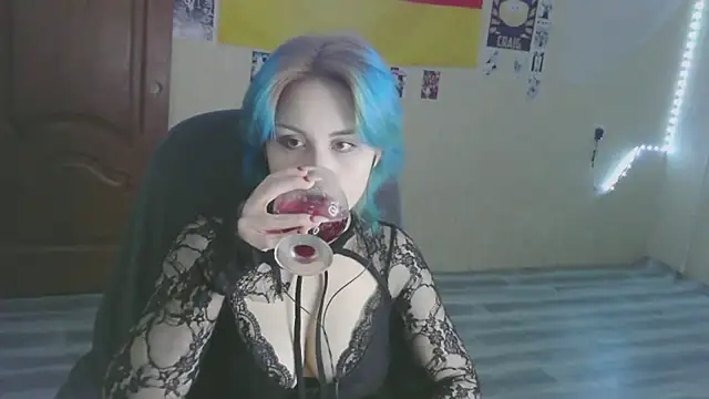 Snapshot of LeisaHopperstad chatting on 02-03-26, 02:11 LeisaHopperstad online show from 02-03-26, 02:11