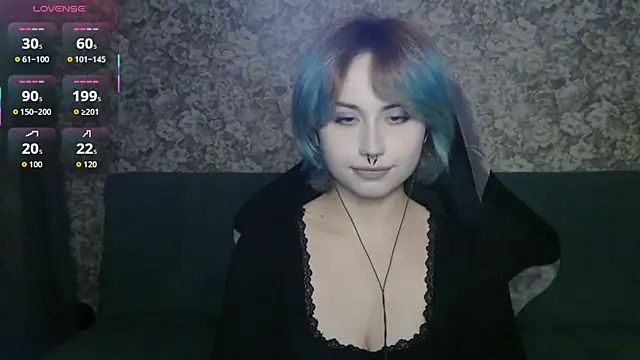 Snapshot of LeisaHopperstad chatting on 04-18-26, 07:07 LeisaHopperstad online show from 04-18-26, 07:07