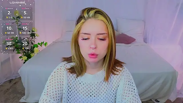  Amelia Shine  online show from 01-06-26, 02:37