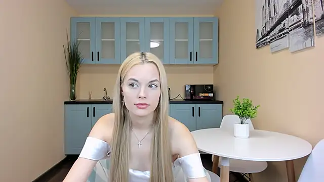 CallMeMargo online show from 10-08-25, 11:12