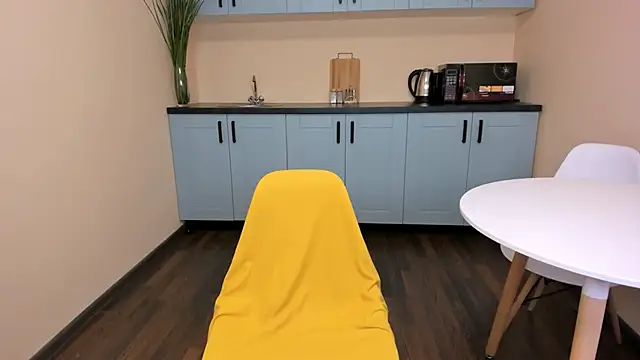 CallMeMargo online show from 11-08-25, 12:20