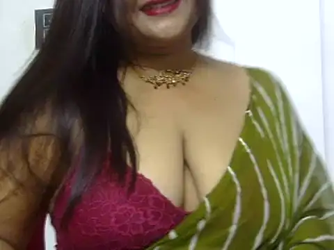 Snapshot of aarohee9 chatting on 06-24-26, 06:28 aarohee9 online show from 06-24-26, 06:28