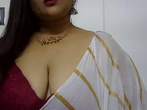 aarohee9 online show from 04-10-26, 06:48