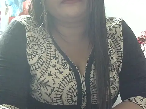 aarohee9 online show from 12-13-25, 08:04