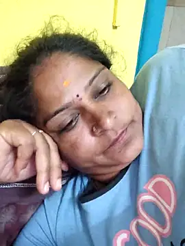 navyasree143 online show from 11-12-25, 02:10