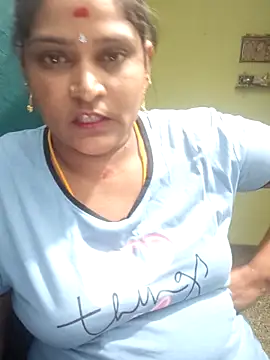 navyasree143 online show from 11-22-25, 05:01