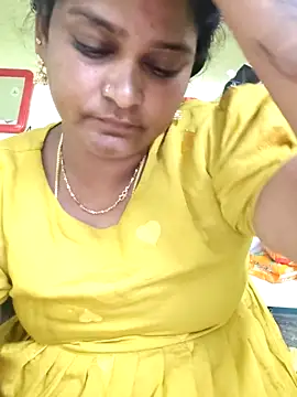 navyasree143 online show from 02-09-26, 08:07