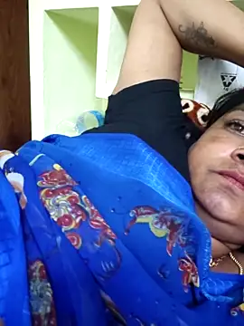 navyasree143 online show from 02-12-26, 05:02