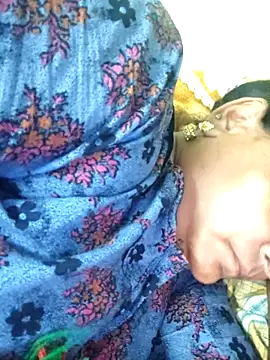 navyasree143 online show from 04-17-26, 12:57