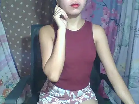 Snapshot of SweetPussie18x chatting on 05-13-26, 12:50 SweetPussie18x online show from 05-13-26, 12:50
