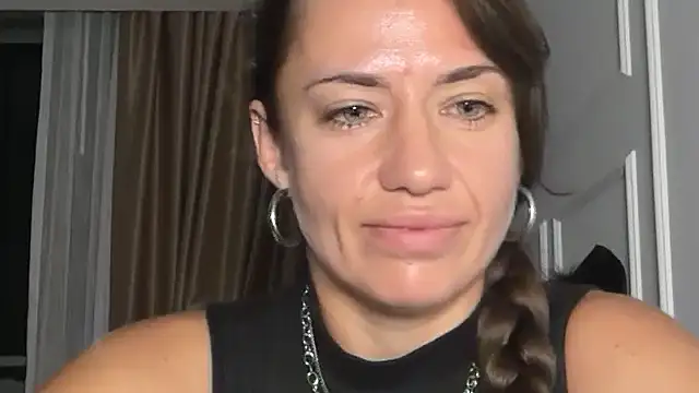 Roriann online show from 02-22-26, 04:19