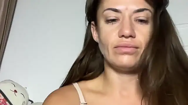 Roriann online show from 02-12-26, 04:07