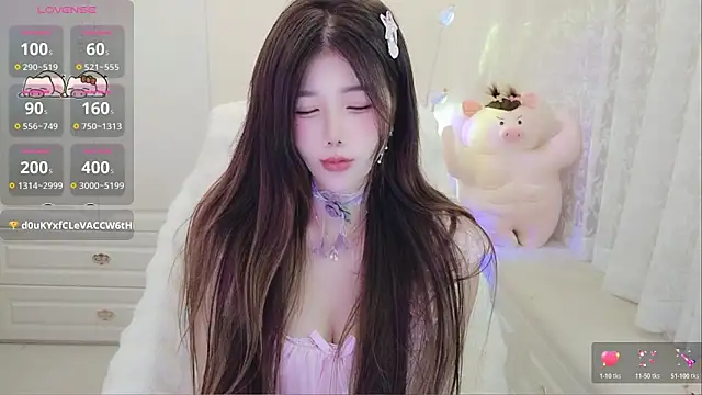 Snapshot of Coco-Di chatting on 05-20-26, 02:30 Coco-Di online show from 05-20-26, 02:30