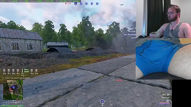 Snapshot of bear8t chatting on 10-24-25, 09:47 bear8t online show from 10-24-25, 09:47