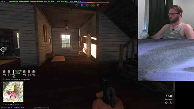 Snapshot of bear8t chatting on 10-20-25, 10:32 bear8t online show from 10-20-25, 10:32