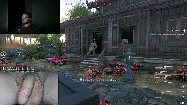 Snapshot of bear8t chatting on 10-19-25, 08:50 bear8t online show from 10-19-25, 08:50