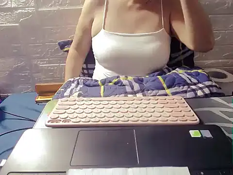 hyhy 99 online show from 10-28-25, 01:39