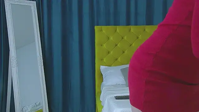 Snapshot of RubyHills chatting on 01-07-26, 05:12 RubyHills online show from 01-07-26, 05:12