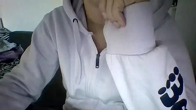 Estrella7x online show from 11-14-25, 01:15