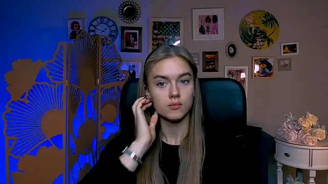 JuneWoods online show from 11-10-25, 06:51