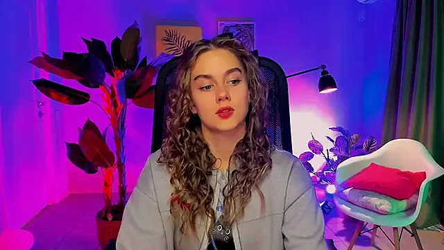 JuneWoods online show from 11-22-25, 10:25