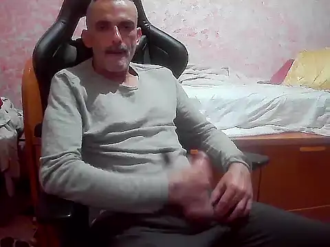 Snapshot of uaintmybabbydaddy chatting on 10-30-25, 04:59 uaintmybabbydaddy online show from 10-30-25, 04:59