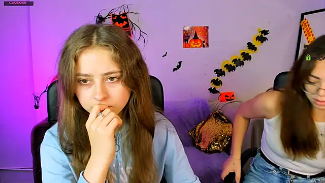 rebecca smile online show from 10-22-25, 05:40