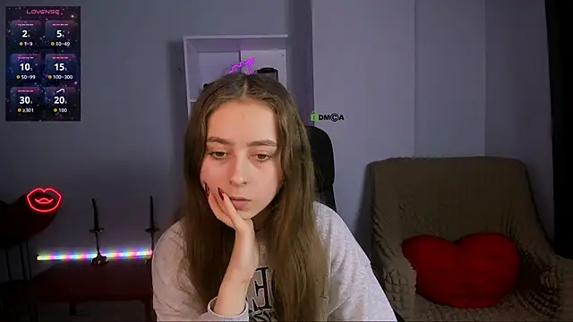 rebecca smile online show from 11-17-25, 01:48