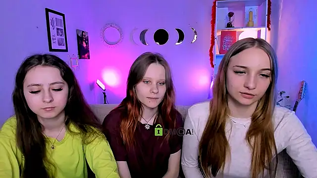 rebecca smile online show from 04-07-26, 12:29