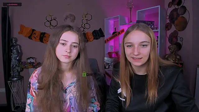 rebecca smile online show from 10-21-25, 06:13