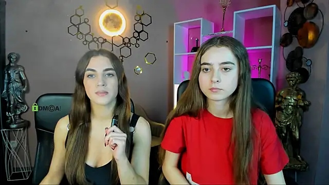 rebecca smile online show from 12-19-25, 01:35