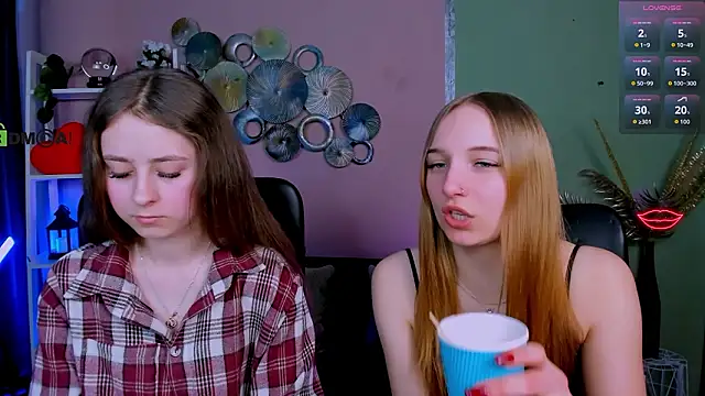 rebecca smile online show from 02-05-26, 02:02