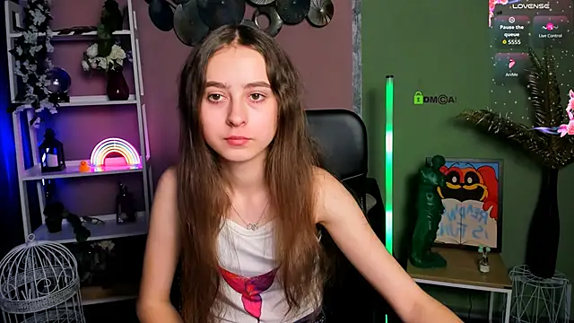 rebecca smile online show from 11-11-25, 01:17