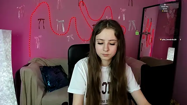 rebecca smile online show from 03-16-26, 01:26