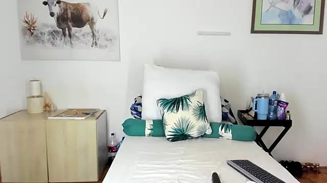 ConnieSmall24 online show from 03-16-26, 09:50