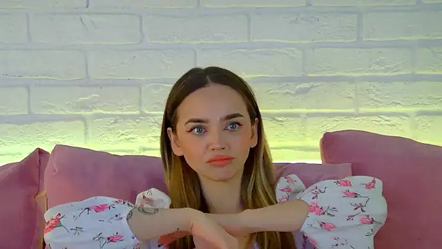 Snapshot of AnitaVenture chatting on 02-20-26, 04:53 AnitaVenture online show from 02-20-26, 04:53