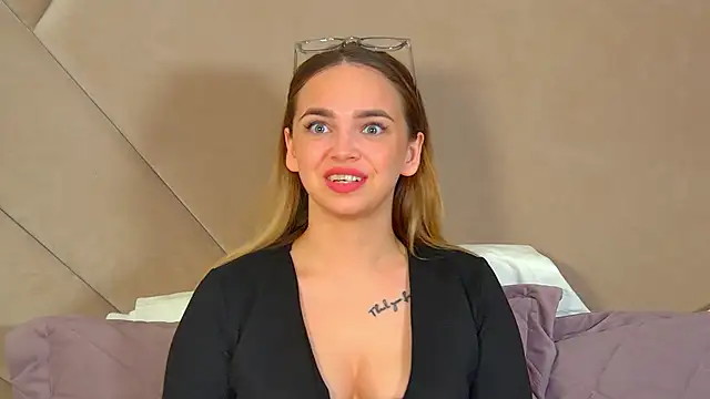 Snapshot of AnitaVenture chatting on 06-10-26, 04:13 AnitaVenture online show from 06-10-26, 04:13