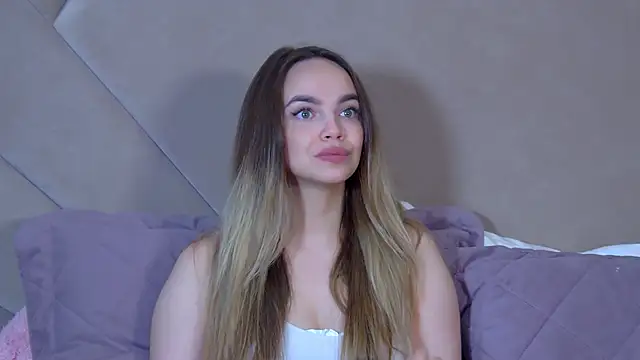 Snapshot of AnitaVenture chatting on 06-18-26, 04:22 AnitaVenture online show from 06-18-26, 04:22