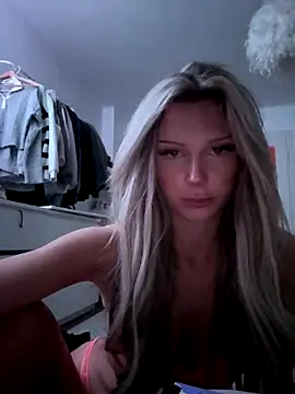 blondeeee online show from 12-22-25, 04:29