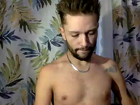 Snapshot of babykriss chatting on 10-16-25, 10:23 babykriss online show from 10-16-25, 10:23