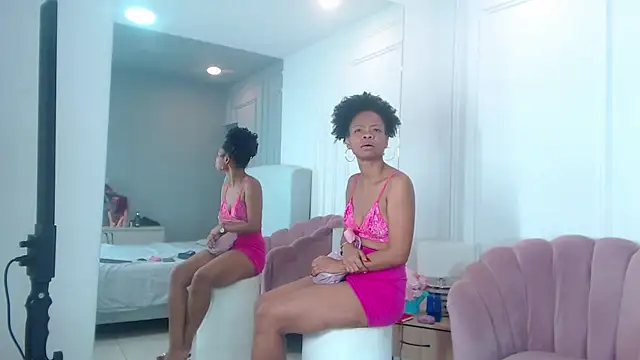 ChantalGarner online show from 02-19-26, 01:08