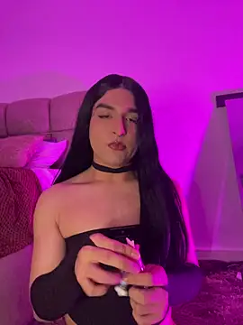 Dania Oconor online show from 12-17-25, 12:37