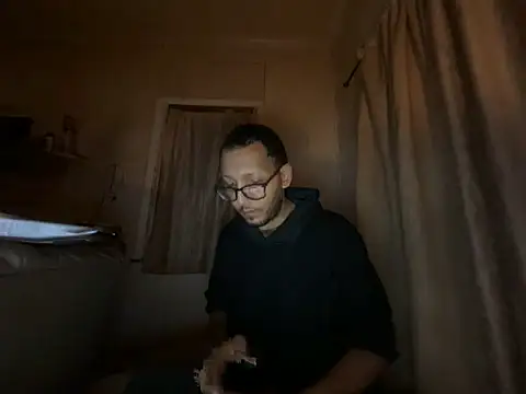 ThrowedWorldWide online show from 12-19-25, 02:37