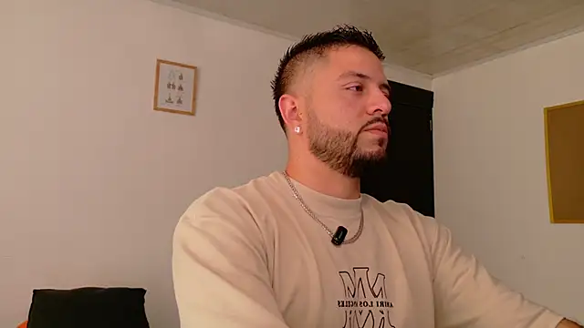 TomSloam online show from 11-28-25, 05:57