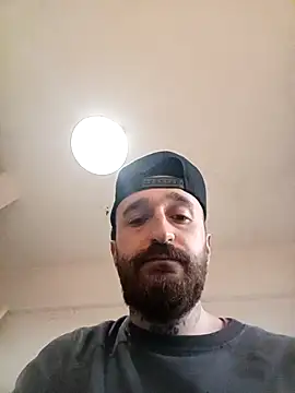 Snapshot of krerem chatting on 02-10-26, 11:42 krerem online show from 02-10-26, 11:42