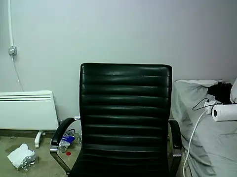 Snapshot of krerem chatting on 11-04-25, 06:11 krerem online show from 11-04-25, 06:11
