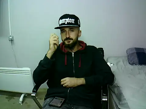 Snapshot of krerem chatting on 10-30-25, 10:57 krerem online show from 10-30-25, 10:57