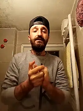 Snapshot of krerem chatting on 02-11-26, 12:38 krerem online show from 02-11-26, 12:38