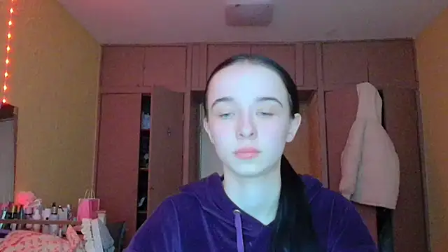 Emilia Light online show from 03-02-26, 06:36