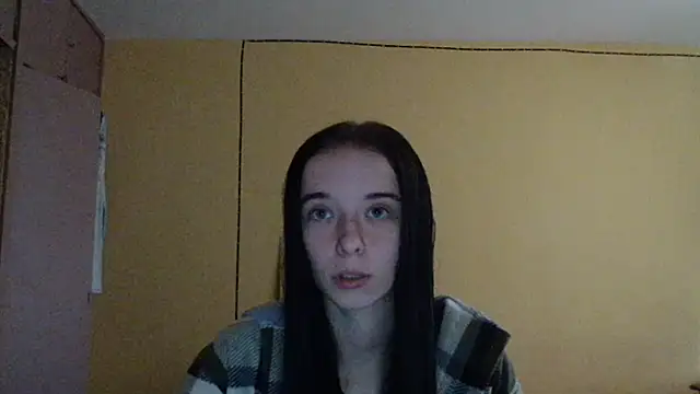 Emilia Light online show from 10-23-25, 07:07